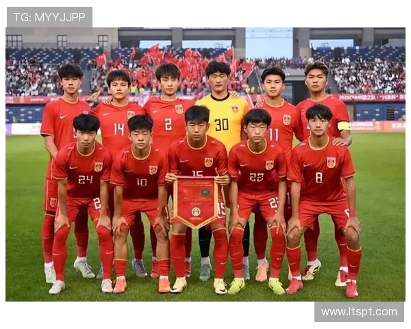 谢晋一人独造三球闪耀赛场国少五比二大胜澳大利亚U16强势捧起兴泰杯冠军